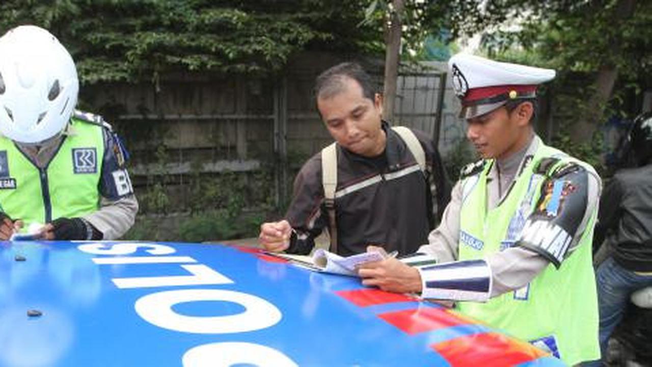 Ajari warga disiplin berkendara, Polda Metro Jaya gelar operasi