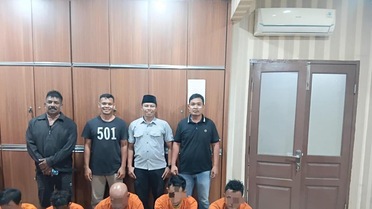 Detik-detik ASN dan Pecatan TNI Digerebek lagi Asyik Pesta Sabu di Kamar Kos