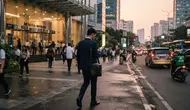Orang yang Tidak Pernah Mengecek Chat Kantor Setelah Jam Kerja Menurut Psikologi, Ada Hubungannya dengan Stres