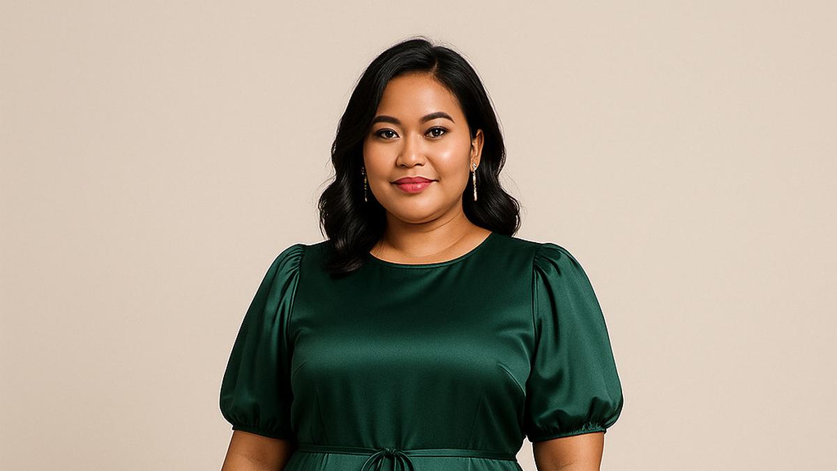 7 Model Baju Dress Modern Bahan Satin untuk Orang Gemuk, Saatnya Tampil Penuh Gaya