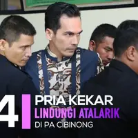 Atalarik datang ke PA Cibinong, menghadiri sidang perceraiannya dengan Tsania Marwa (18/4)