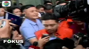 Kementerian dalam negeri tetap akan menunggu proses hukum yang berjalan di KPK untuk menonaktifkan Adriatma Dwi Putra sebagai walikota.