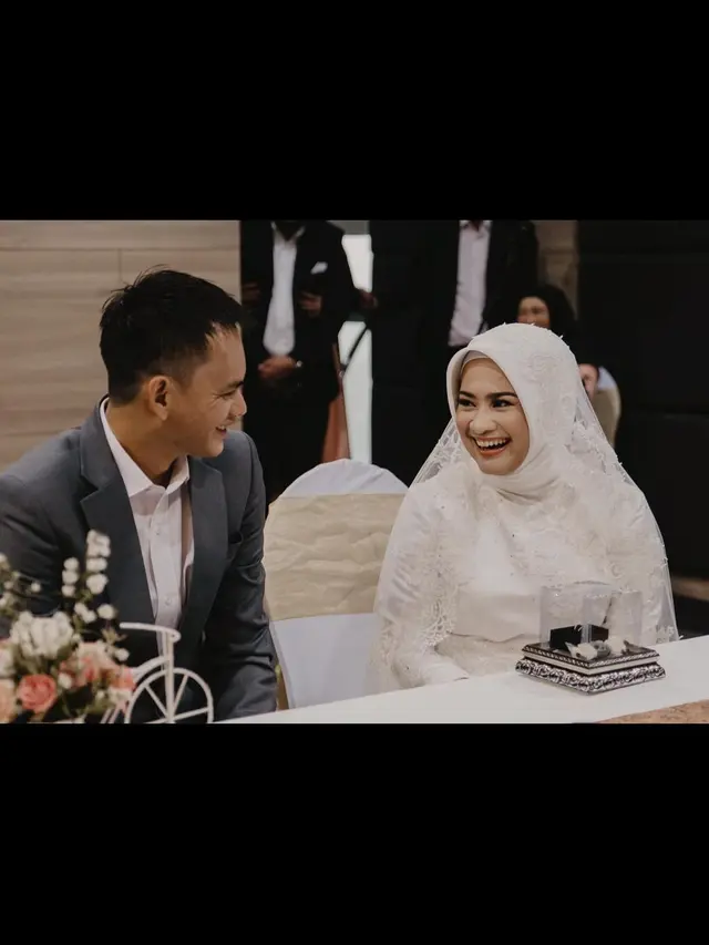 Momen Pernikahan Ikke Nurjanah dan Karlie Fu. (Sumber: Instagram/@ikkenurjanah0518 )