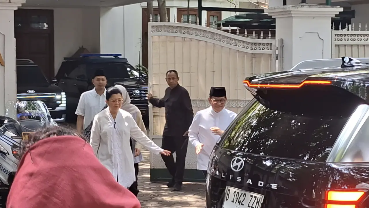 Gubernur DKI Pramono Anung silaturahmi ke rumah Megawati Soekarnoputri.