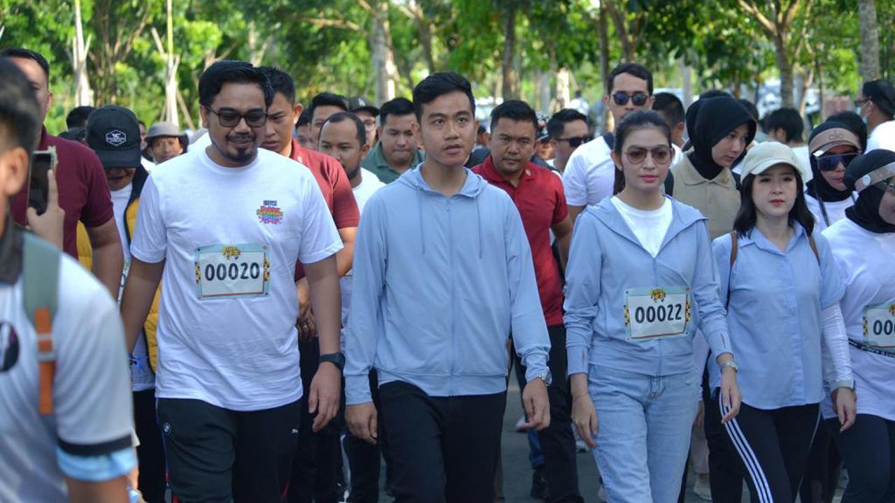 Habiburokhman menyebut, TKN sudah berkoordinasi dengan Gibran. Sehingga, putra sulung Presiden Jokowi itu kemungkinan besar bakal hadir pada besok Rabu.