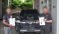 Penampakan Land Cruiser Bupati Kuansing di Gudang KPK