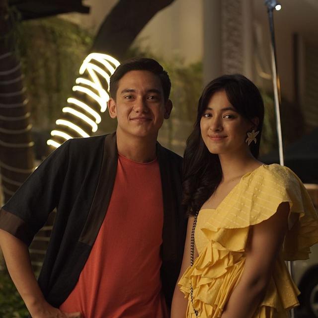 Terpaut Usia Jauh, 6 Pasangan di Film Indonesia Ini Sukses Memikat Hati Penonton