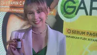 Vanesha Prescilla menghadiri jumpa pers peluncuran&nbsp;Garnier Bright Complete Overnight 10% Pure Vitamin C Serum yang menargetkan masalah flek hitam di wajah di Park Hyatt Hotel, Jakarta Pusat, 28 Juli 2023. (Liputan6.com/Asnida Riani)