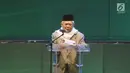 Ketua MUI KH Ma'ruf Amin menyampaikan sambutan pada acara Milad MUI ke-42 dan Anugerah Syiar Ramadan 2017 di Jakarta, Kamis malam (26/7). Milad MUI juga diisi dengan peluncuran buku Penggerak Ulama Pelindung Umat. (Liputan6.com/Herman Zakharia)
