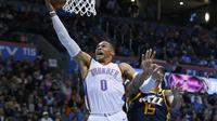 Aksi Russell Westbrook saat Thunder melawan Jazz (AP)