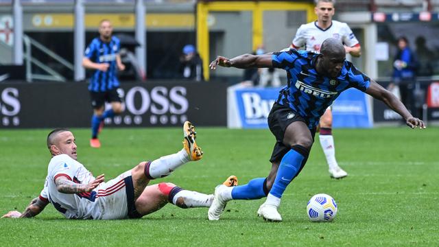 FOTO: Gol Tunggal Matteo Darmian Bawa Inter Milan Tundukkan Cagliari 1-0 - Romelu Lukaku; Radja Nainggolan