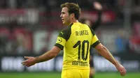 Mario Gotze merupakan jebolan akademi Borussia Dortmund. Berkat penampilannya yang gemilang, ia kemudian direkrut oleh raksasa Jerman, Bayern Munchen pada 2013 silam. Namun, Gotze gagal memberikan dampak seperti di Dortmund. Saat ini, ia tengah berjuang bersama PSV Eindhoven. (AFP/Patrik Stollarz)