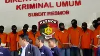 Sepasang suami istri diamankan polisi atas kasus pencurian mobil. Sementara itu, Agus Tay ajukan banding ke PN Denpasar.