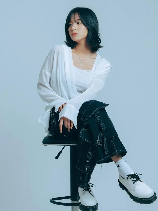 Cardigan dan Celana Cargo