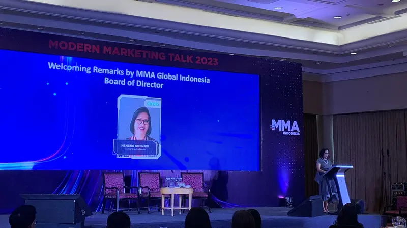 Country Managing Director Grab Indonesia, Neneng Goenadi dalam acara MMA Indonesia Modern Marketing Talk 2023 di JW Marriott, Senin (3/7/2023). (Tasha/Liputan6.com)