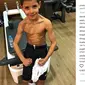 Saat putra bintang Real Madrid, Cristiano Ronaldo, Cristiano Jr memamerkan tubuh atletisnya. (Instagram)