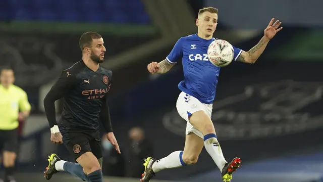 FOTO: Lolos ke Semifinal Piala FA, Manchester City Tatap 4 Gelar Musim Ini - Lucas Digne; Kyle Walker