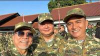 Menteri Koordinator (Menko) Bidang Perekonomian Airlangga Hartarto membagikan momen kebersamaan dengan para menteri Kabinet Merah Putih saat melakukan berbagai rangkaian kegiatan Retreat Kabinet Merah Putih di Lembah Tidar, Akademi Militer (Akmil), Jumat (25/10/2024). (Dok. PCO)
