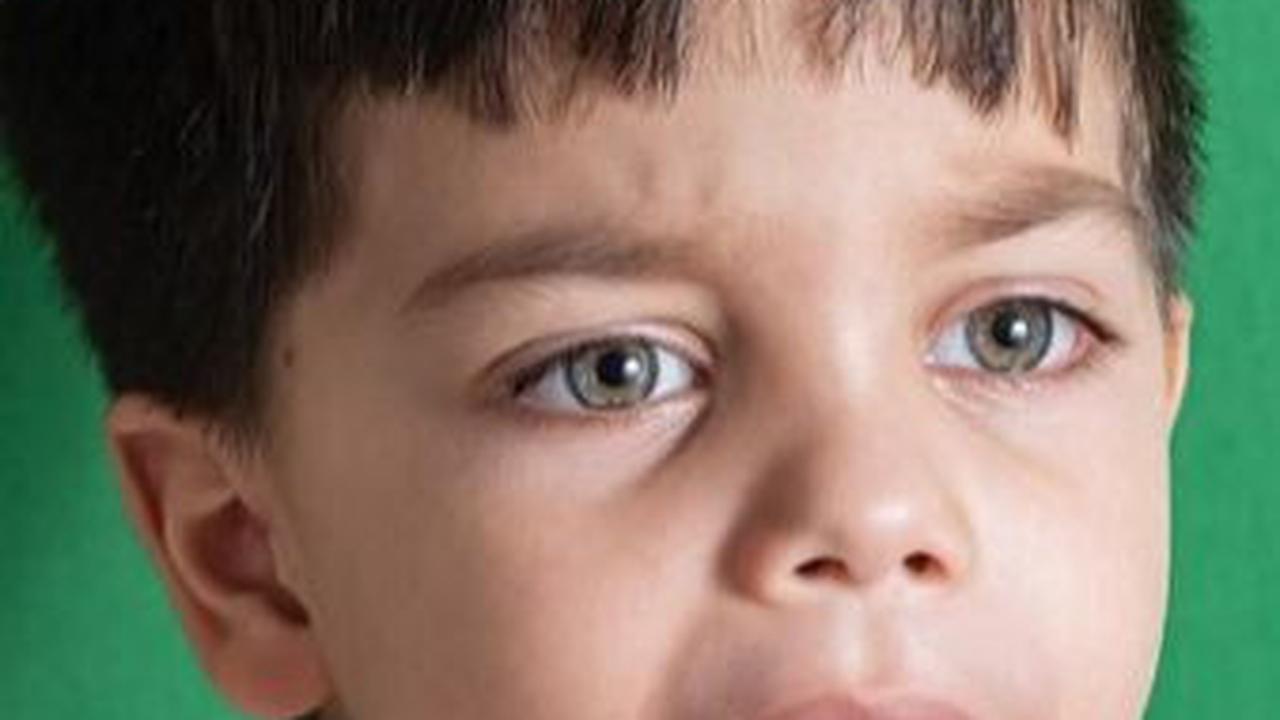 Kesehatan Si Kecil adalah prioritas utama, Moms! Seiring dengan perawatan yang tepat, sariawan pada bayi akan sembuh dengan cepat, dan Si Kecil akan kembali merasa nyaman dan bahagia.