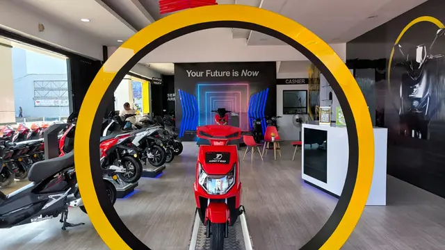 Motor Listrik United Lebarkan Sayap Pemasaran ke Ujung Sulawesi