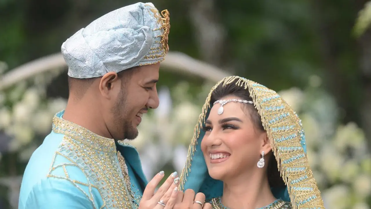 Ammar Zoni dan Irish Bella