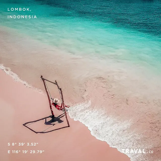 ilustrasi rekomendasi pantai pink di Indonesia yang wajib di kunjungi/instagram: @traval.co