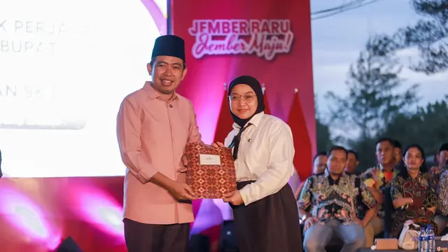Resepsi Puncak 100 Hari Kerja Bupati Sekaligus Penyerahan SK PPPK Digelar di Destinasi Wisata