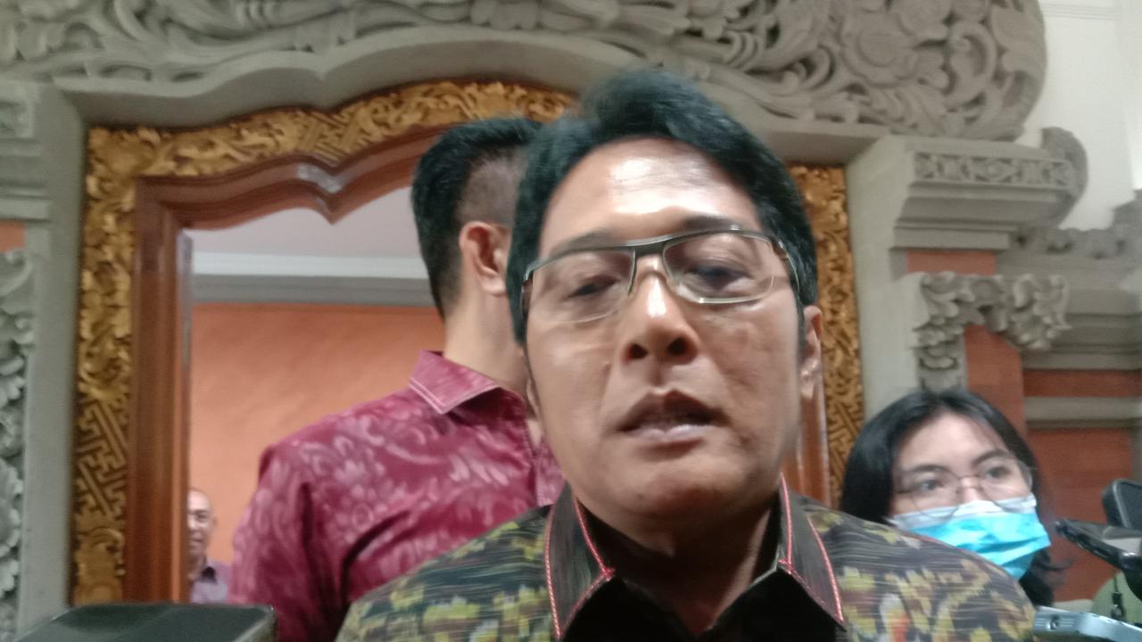 Wakil Gubernur (Wagub) Bali I Nyoman Giri Prasta saat usai mengikuti Rapat Paripurna di Wiswa Sabha Utama, Kantor Gubernur Bali, Rabu (3/9).