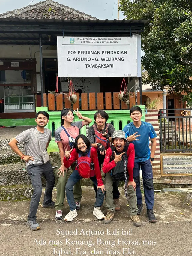 Punya Pengalaman Mistis, Ini 7 Potret Wendy Walters saat Naik Gunung Arjuno