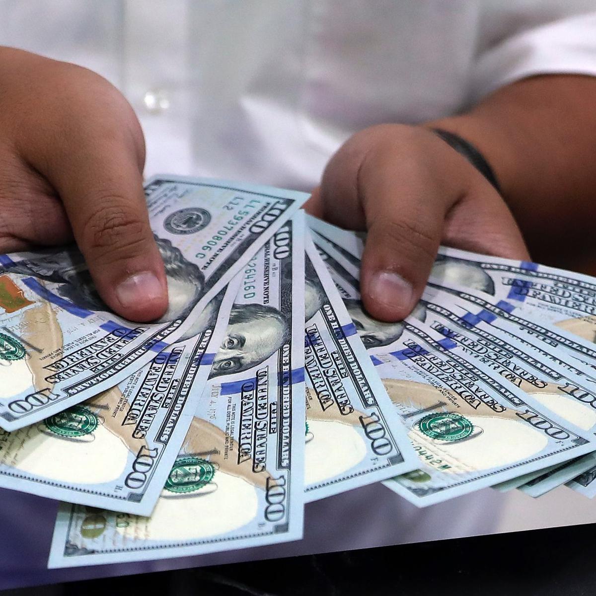 Dollar AS