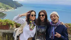 Dalam momen liburannya ke Italia, terlihat bahwa Najwa Shihab mengunjungi Amalfi yang menghadirkan pemandangan indah pantai di provinsi Salerno. Dalam momen ini ia gunakan untuk abadikan potret kebersamaan dengan orang terdekatnya. (Liputan6.com/IG/@najwashihab)