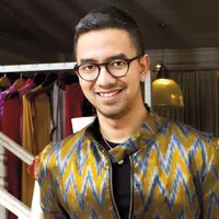 Indonesia turut berbangga atas pencapaian hasil karya dalam negerinya, banyak sekali  tangan berbakat yang ikut mengharumkan negeri ini. (Via: pinterest.com)