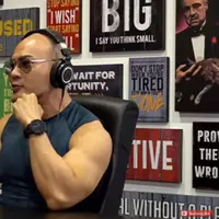 "Ingat menemani anda syuting setiap hari," kata Deddy. "Jemput sekolah," imbuh Agnez. "Gila ya gue jemput lu sekolah," kata Deddy lagi. (Youtube Deddy Corbuzier)