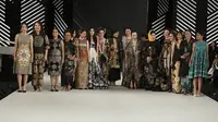 Senayan City kembali memberikan penghargaan kepada 21 wanita aktif dalam The Iconic Women di Fashion Nation 2017.