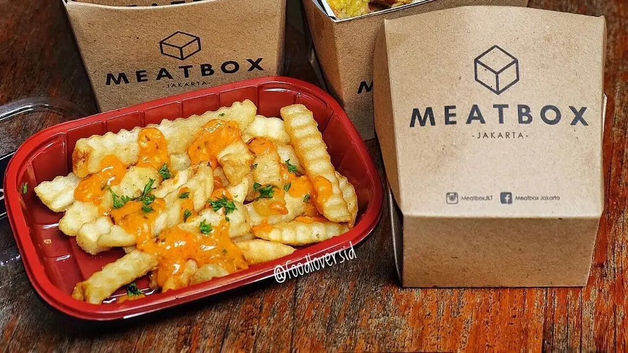 Ringkas dan Lezat, Nikmatnya Makan Steak dari Boks Kekinian