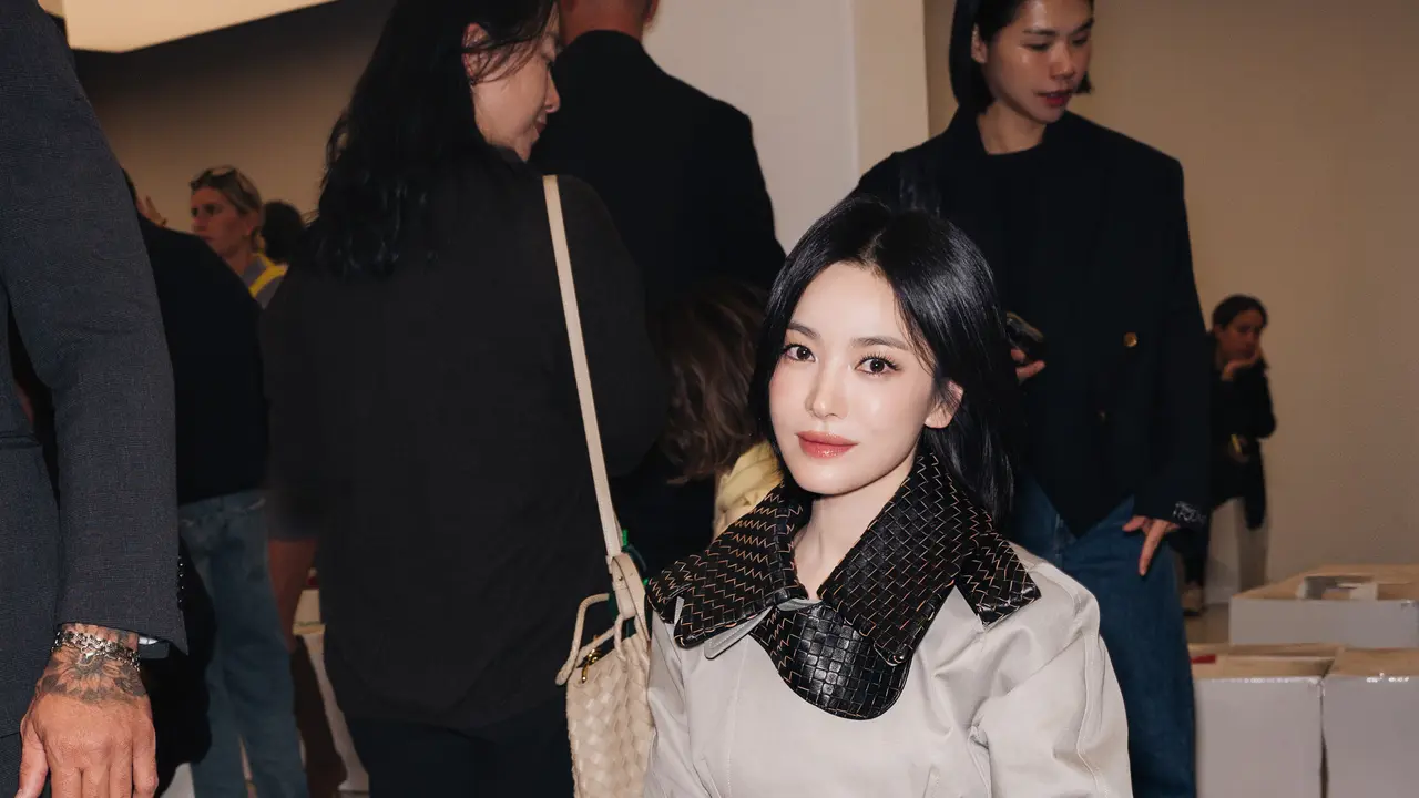 Song Hye Kyo Tampil Edgy di Milan Fashion Week 2027, Debut sebagai Global Ambassador Bottega Veneta