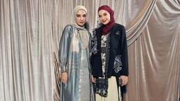 Baik Zaskia Sungkar Signature maupun Shi by Shireen, keduanya menampilkan ciri khas masing-masing dengan tetap mengedepankan kualitas dan estetika. Kehadiran para selebriti sebagai model semakin memperkuat branding kedua label tersebut. Hal ini menunjukkan kepercayaan diri Zaskia dan Shireen dalam menghadirkan koleksi yang berkualitas dan pantas dikenakan oleh figur publik. (Liputan6.com/IG/@shireensungkar)