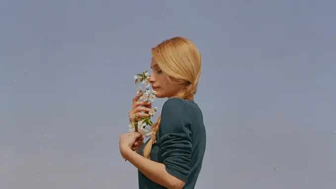 [Fimela] Pijat kulit kepala