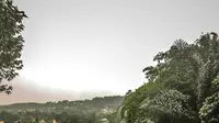Tangga Warna-warni, Penghias Bangunan Kuno PLTA Kracak Bogor