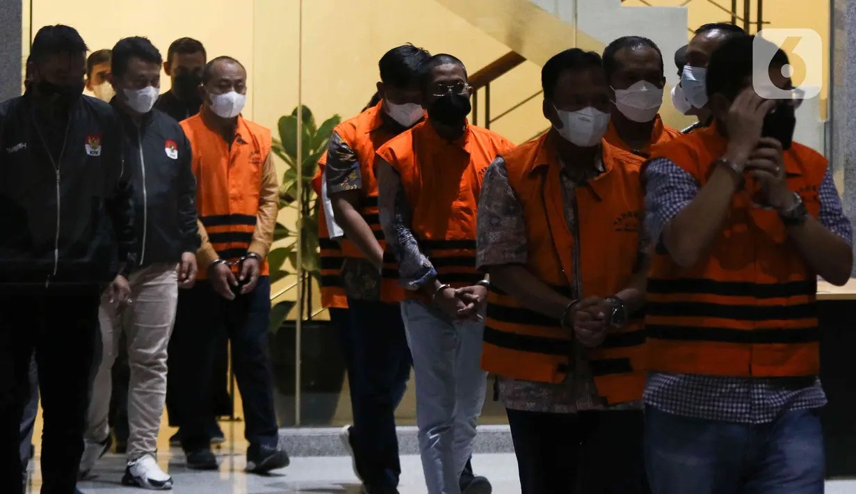 Mereka ditahan di rutan berbeda yaitu Rutan Polres Jaksel, Rutan Pomdam Jaya Guntur, Rutan Polres Jakbar Rutan Polres Jakarta Pusat, Rutan KPK Kav.C1, Rutan Polres Jakarta Timur, Rutan Jakarta Pusat, Rutan Polres Jakarta Timur dan Rutan Polres Jakarta Barat. (Liputan6.com/Herman Zakharia)