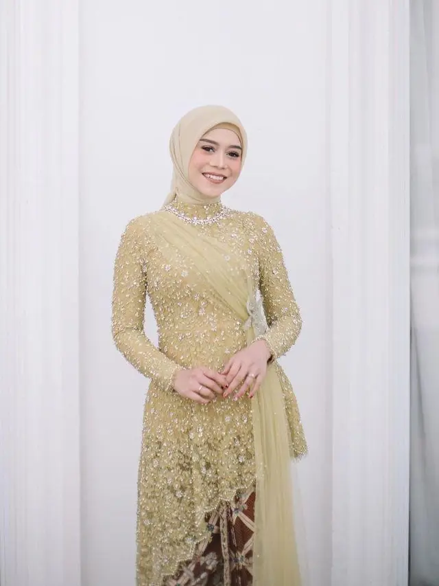 8 Inspirasi Kebaya Hijab untuk Wisuda-Kondangan dari Lesti Kejora hingga Atalia Praratya