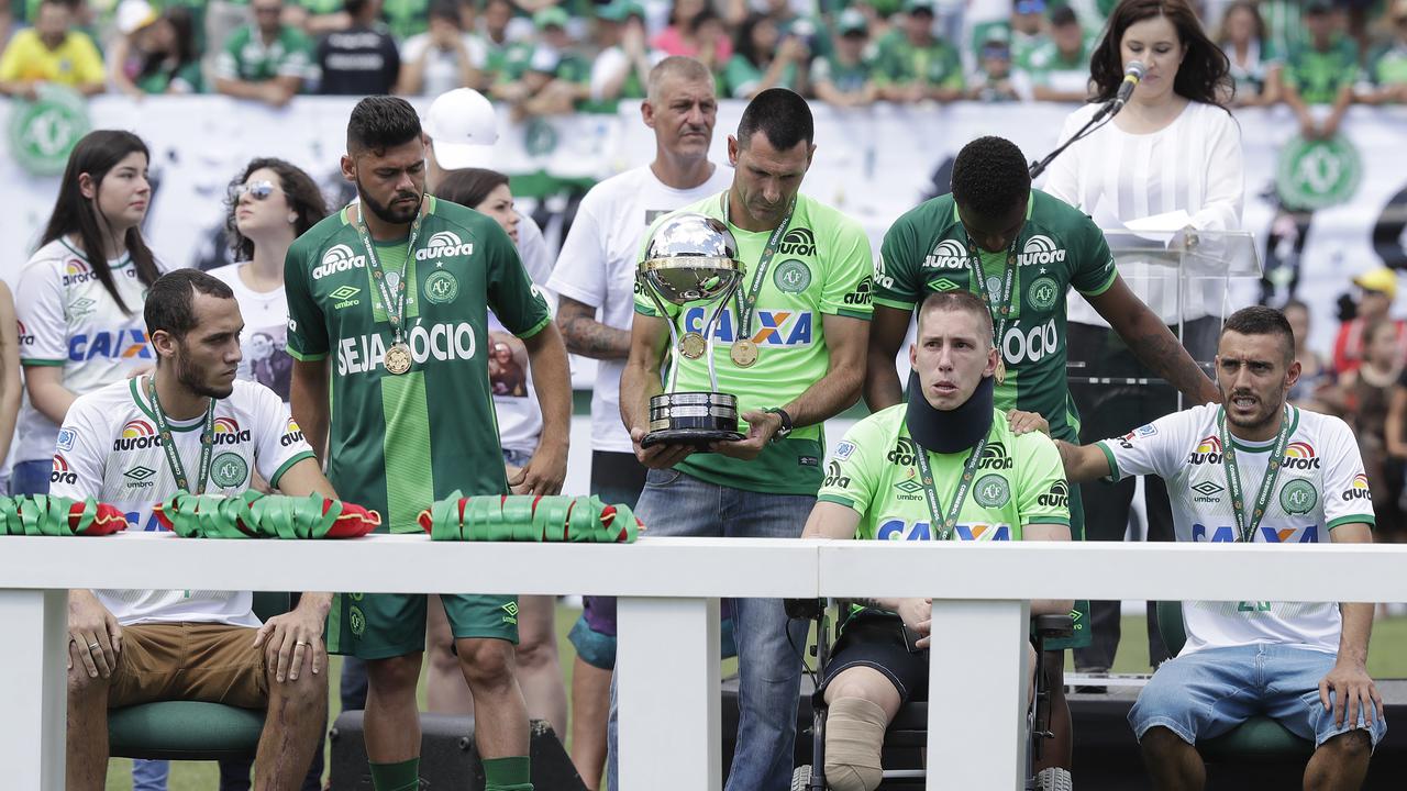 Laga Perdana Chapecoense Banjir Air Mata