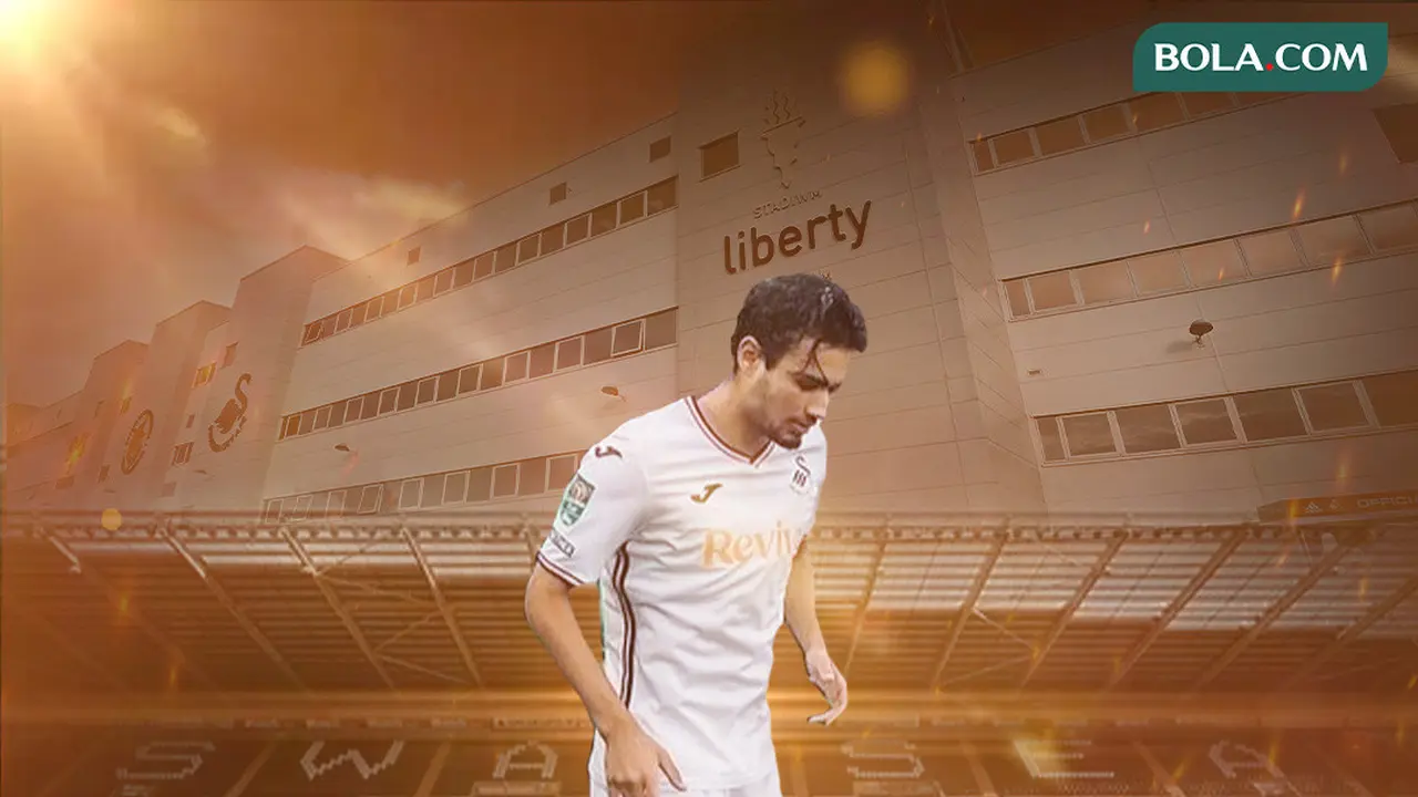 Ilustrasi - Nathan Tjoe-A-On menuju pintu keluar Swansea City