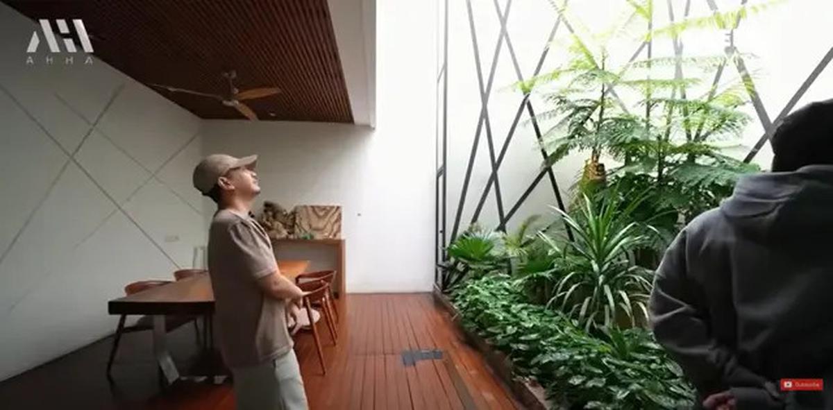 5 Potret Dapur Raditya Dika yang Estetik dengan Warna Abu, Sebut Pernah Alami Kejadian Mistis