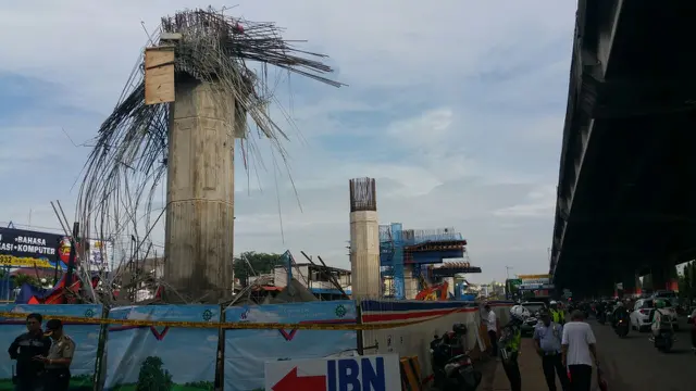 tiang tol becakayu