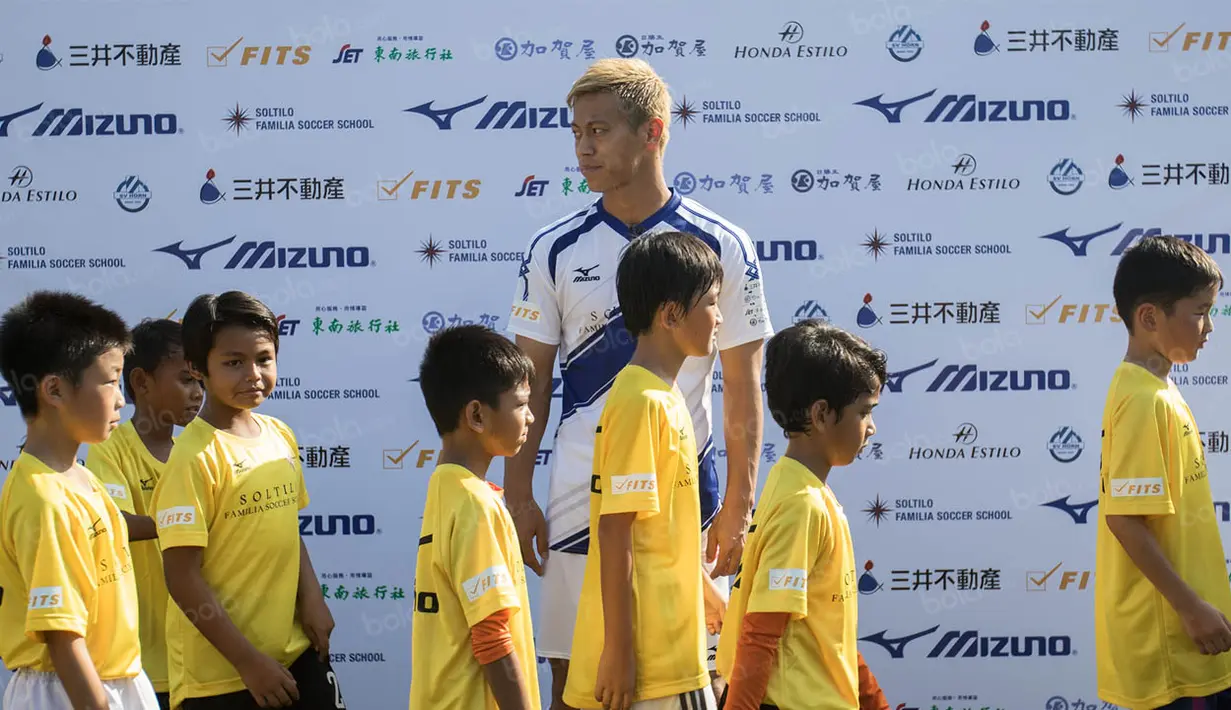 Pelatihan bersama Keisuke Honda dimulai pada pukul 07.30 WIB dan berakhir pada sekitar pukul 10.00. (Bola.com/Vitalis Yogi Trisna) 