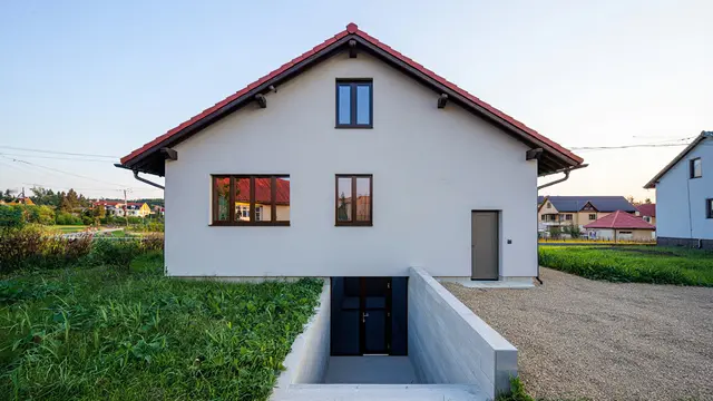 Gambar Desain Rumah Kecil dengan Basement/ChatGPT