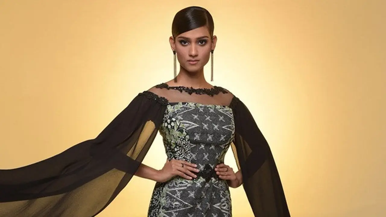 7 Potret Miss World Malaysia, Jadi Sorotan Usai Klaim Batik dari Negaranya