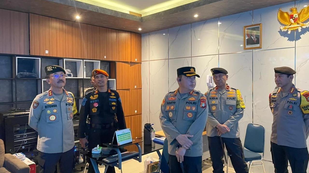 FOTO: Polri Siagakan Pengamanan Jelang Perayaan Natal dan Tahun Baru