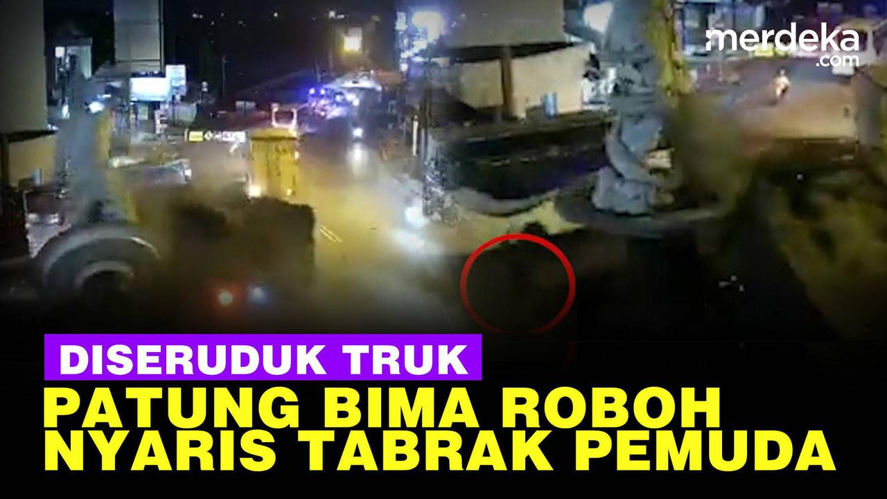 VIDEO: Detik-Detik Truk Seruduk Patung Bima Ikon Purwakarta